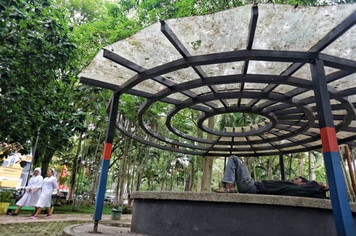 taman_ahmad_yani_medan_terbengkalai