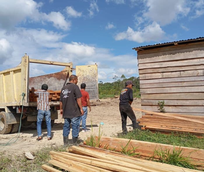 ditemukan_kayu_olahan_di_wilayah_konsesi_pt_gruti_polisi_lakukan_penyelidikan