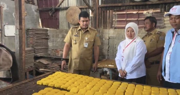 harga_kedelai_mahal_pengusaha_tahu_di_binjai_mengeluh_ke_gubernur_bobby_