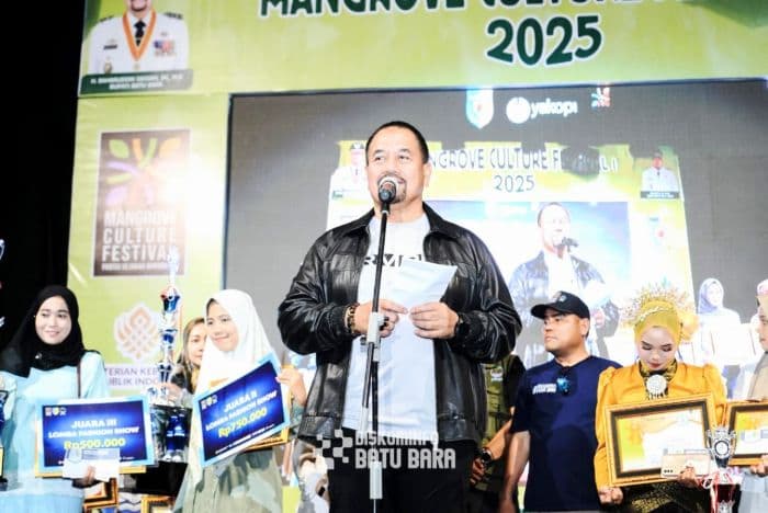 mangrove_culture_festival_2025_sukses_digelar_bupati_batu_bara_potensi_serap_karbon_tertinggi_di_dunia_
