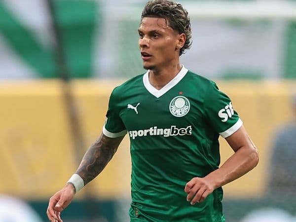 richard_ros_resmi_gabung_benfica_tinggalkan_palmeiras_dengan_nilai_transfer_fantastis