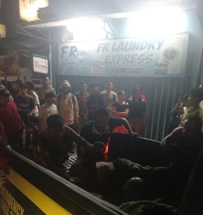 dua_pemulung_saling_bertikai_di_jalan_setiabudi_medan_seorang_roboh_ditikam