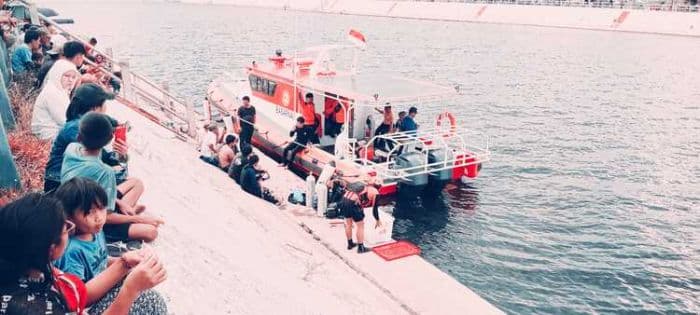 dua_wisatawan_tenggelam_di_terusan_jembatan_tano_ponggol_pencarian_dilanjutkan_besok