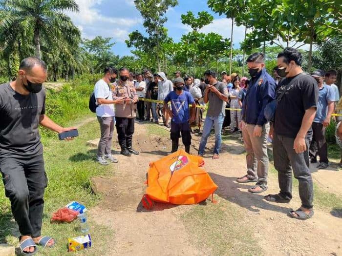 identitas_mayat_di_parit_desa_air_hitam_batu_bara_terungkap_mahasiswa_23_tahun