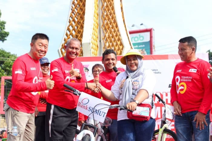 jalan_sehat_dan_donor_darah_warnai_hut_pmi_ke80_di_labuhanbatu