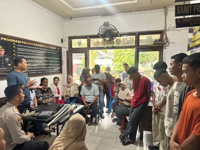 puluhan_remaja_tawuran_di_sibolga_polisi_dan_camat_lakukan_pembinaan