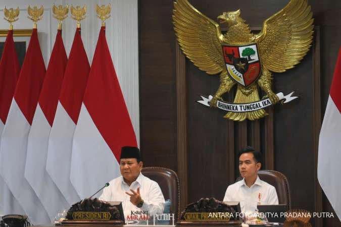 masa_pemerintahan_capai_satu_tahun_prabowo_becanda_pertimbangkan_retret_lagi