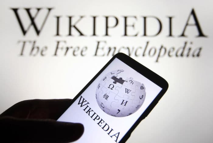 trafik_wikipedia_turun_8_persen_ai_disebut_jadi_penyebab_utama