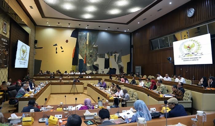 mendagri_paparkan_3_opsi_waktu_pelantikan_kepala_daerah_di_dpr