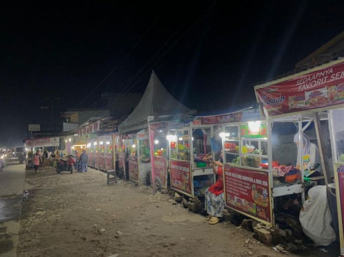 rujak_simpang_jodoh_tembung_sepi_pembeli