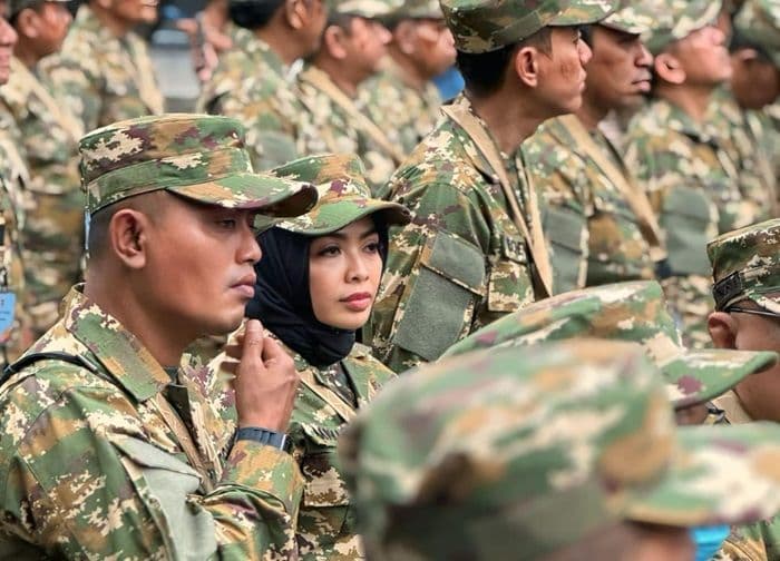 bupati_labuhanbatu_tampil_cantik_saat_ikuti_retret_kepala_daerah_di_magelang