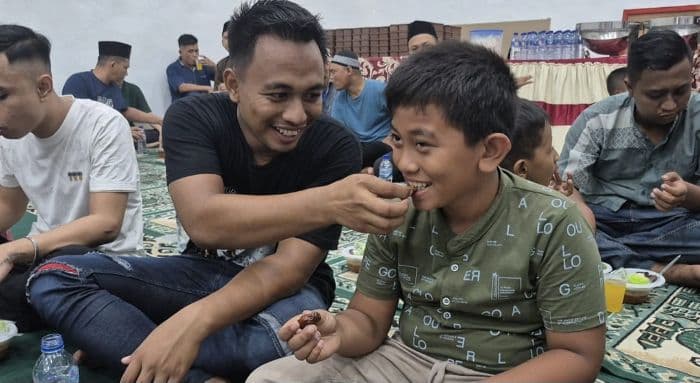 bikin_haru_momen_warga_binaan_nikmati_buka_puasa_bersama_keluarga_di_lapas_binjai