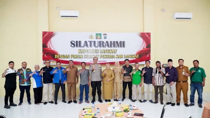 jelang_may_day_2025_polres_langkat_kumpulkan_serikat_pekerja