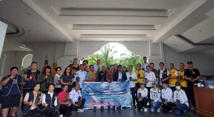 sambut_hari_bumi_umat_buddha_tanam_ratusan_pohon_matoa_di_sergai_
