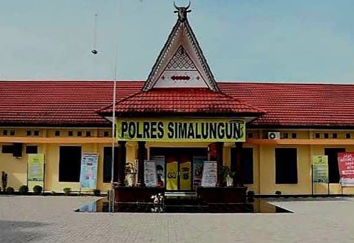polisi_buru_pengendali_33651_gram_sabu_di_gunung_malela_simalungun