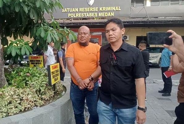 rampas_handphone_dokter_empat_debt_collector_ditangkap_di_medan