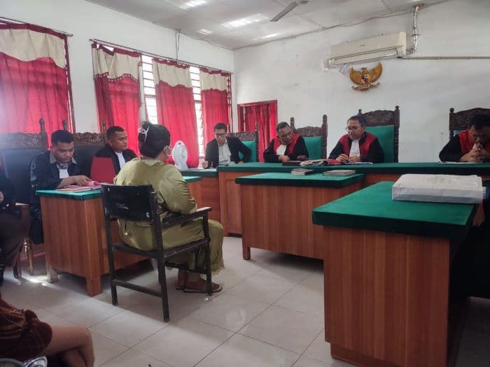 terdakwa_penipuan_masuk_akpol_di_medan_dituntut_2_tahun_penjara