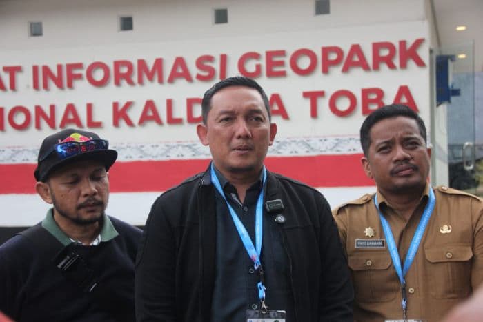 tim_asesor_unesco_tinjau_geosite_sibaganding_dorong_perlindungan_warisan_geologi_toba