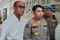 pecatan_polisi_dan_anggota_ditresnarkoba_polda_sumut_ditangkap_1_kg_sabu_disita_polres_binjai