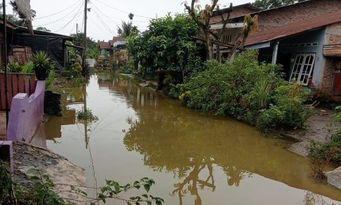 sudah_bertahun_diusulkan_drainase_jalan_valery_stm_hilir_tak_kunjung_dibangun_