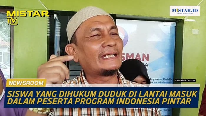 newsroom_siswa_yang_dihukum_duduk_di_lantai_masuk_dalam_peserta_program_indonesia_pintar