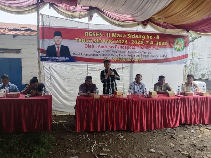 anggota_dprd_medan_jelaskan_efisiensi_anggaran_kepada_warga