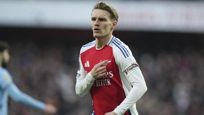 agen_odegaard_terlihat_di_anfield_haruskah_fans_arsenal_cemas