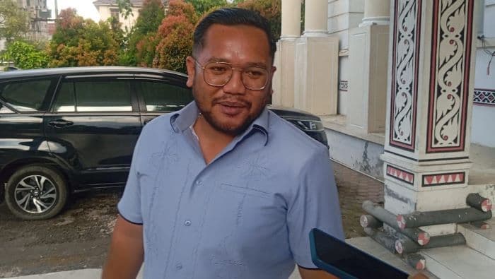 soal_kasus_hukum_kadishub_siantar_fraksi_pdip_desak_pansus_bertindak