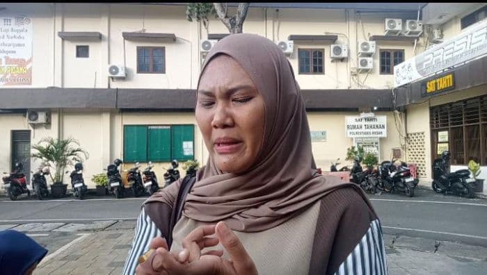 debt_collector_rampas_handphone_dokter_di_medan_anak_korban_masih_trauma_
