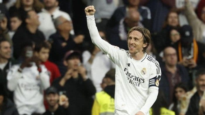 luka_modric_resmi_tinggalkan_real_madrid_usai_piala_dunia_antarklub_2025