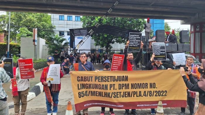 minta_putusan_ma_soal_aktivitas_pt_dpm_dilaksanakan_warga_dairi_demo_kantor_klh_di_jakarta