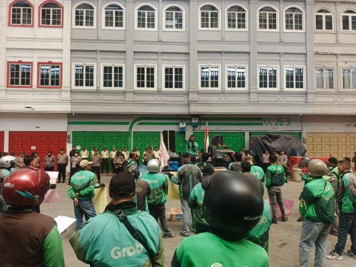ojol_medan_kembali_demo_tuntut_penghapusan_gbh_dan_regulasi_roda_dua