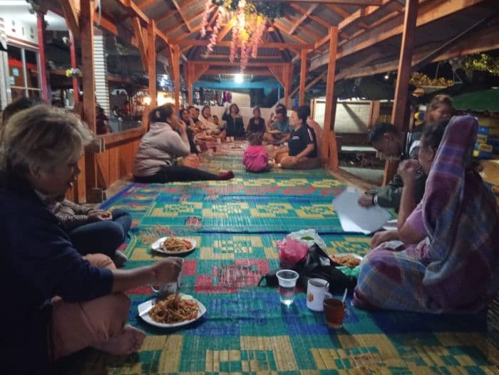 pelaku_wisata_pasir_putih_parbaba_protes_penertiban_usaha_hotel_besar_tak_tersentuh