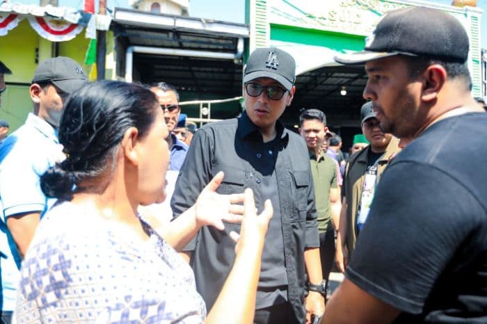 warga_medan_keluhkan_narkoba_dan_jalan_rusak_ke_wali_kota_rico_waas_saat_sapa_warga