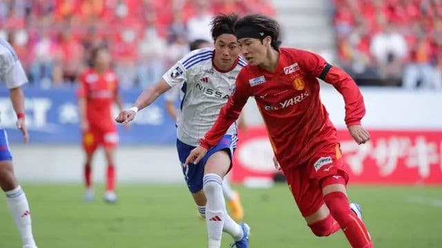 albirex_niigata_vs_nagoya_grampus_berakhir_imbang_00_di_j_league_2025