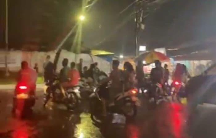 kebakaran_gudang_pt_evergreen_di_tanjung_morawa_tak_menelan_korban_