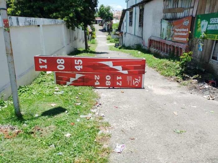 penyewa_tanah_di_tebing_tinggi_kecewa_jalan_dipalang_karena_tunggakan_pbb