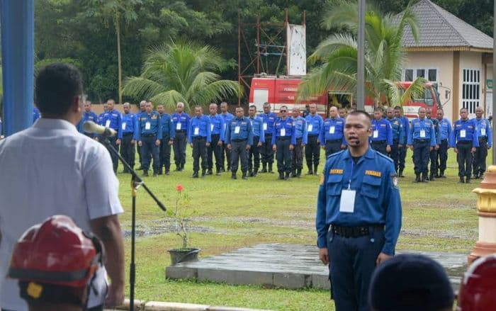 damkar_di_deli_serdang_diminta_utamakan_keselamatan_diri_saat_bertugas
