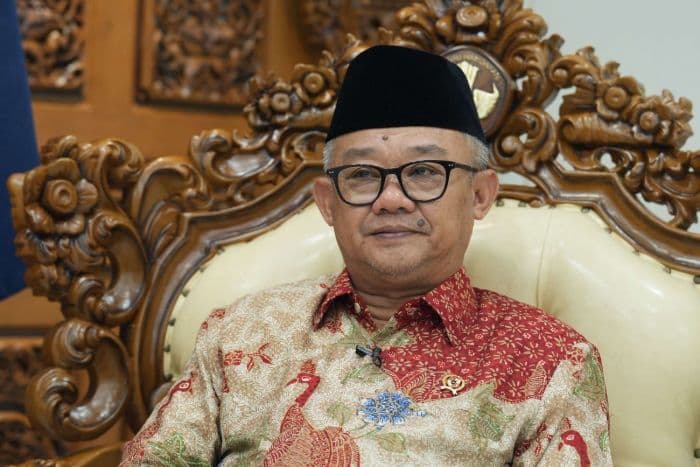 mendikdasmen_bahasa_inggris_jadi_mapel_wajib_sd