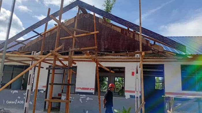 proyek_revitalisasi_sd_173311_siborongborong_diklaim_sesuai_rab_dan_gambar_teknis_
