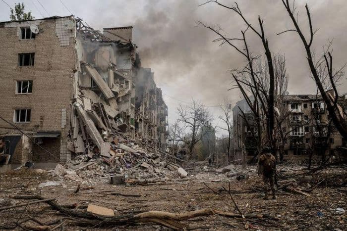 ribuan_tentara_rusia_terjebak_di_zona_maut_ukraina_kelaparan_hingga_tewas
