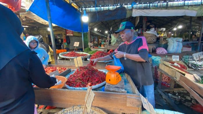 jelang_libur_panjang_harga_bahan_pokok_di_medan_masih_bertahan_mahal