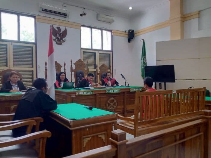 remaja_bawa_celurit_saat_tawuran_di_medan_dihukum_15_bulan_penjara