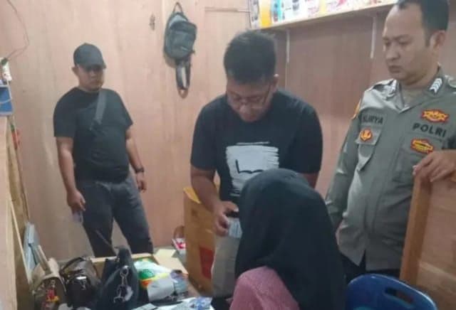 polisi_gerebek_lokasi_judi_tembak_ikan_di_sibolga_sita_uang_jutaan_rupiah