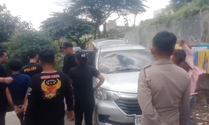 sejumlah_warga_bangsal_siantar_halangi_polisi_tangkap_pengedar_narkoba