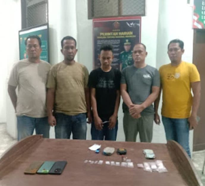 intel_korem_022pantai_timur_tangkap_pengedar_sabu_di_tebing_tinggi