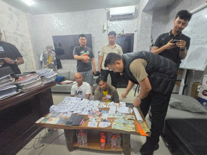 polisi_tangkap_dua_pelaku_pembuatan_sim_palsu_di_medan