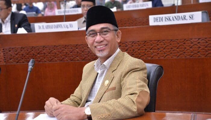 tekan_kenakalan_remaja_dprd_sumut_dukung_penerapan_sekolah_lima_hari