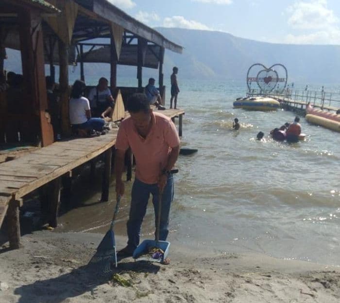 penggalian_pasir_secara_ilegal_jadi_penyebab_rusaknya_wisata_pasir_putih_parbaba_samosir