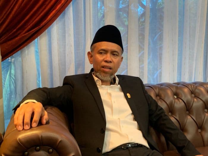 dprd_sumut_jelaskan_ketentuan_absensi_pengambilan_keputusan_paripurna